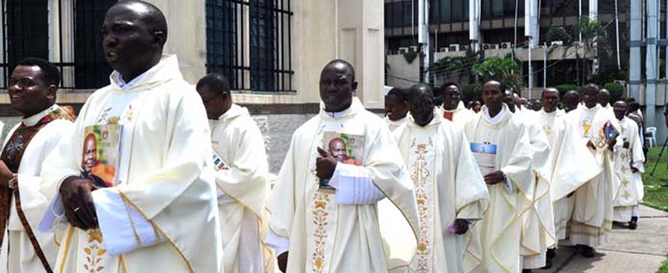 Catholic Priests Cry Out As Herdsmen K!ll 50, Shut 15 Churches In Makurdi