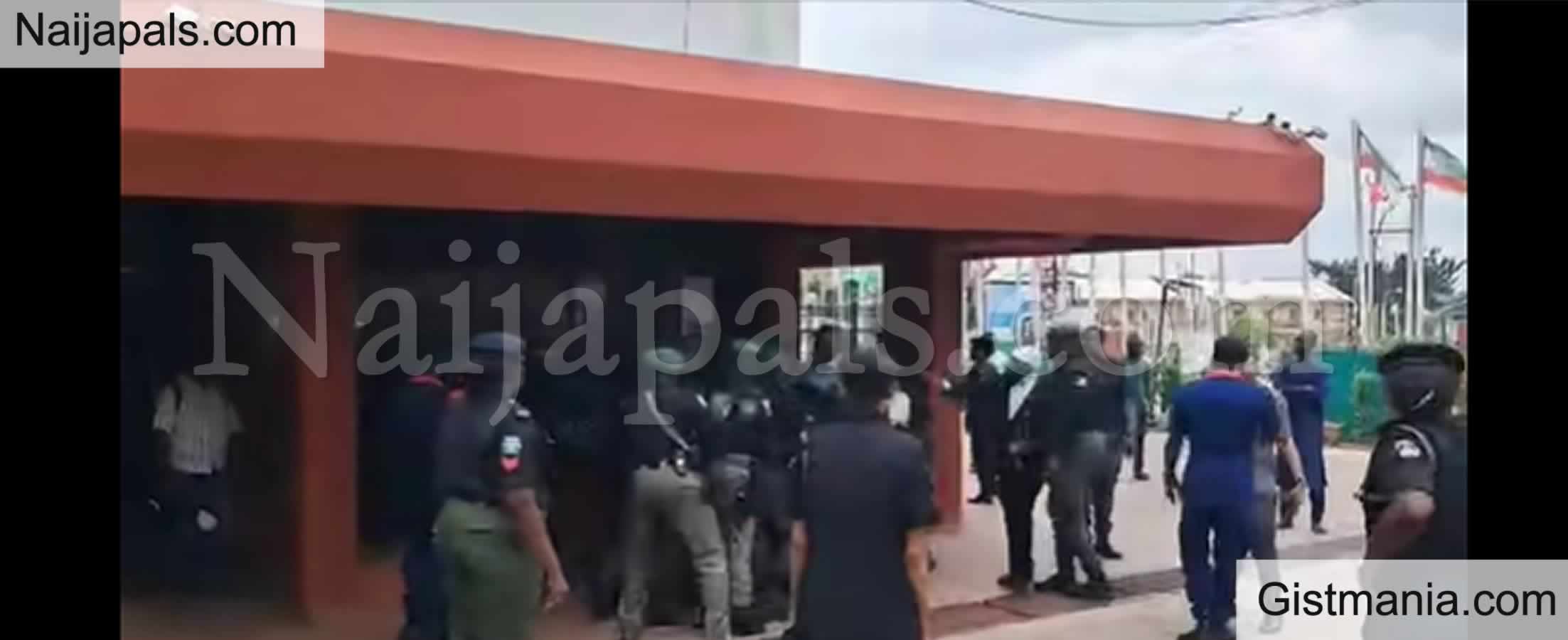 Abuja Police Denies Sealing PDP Secretariat