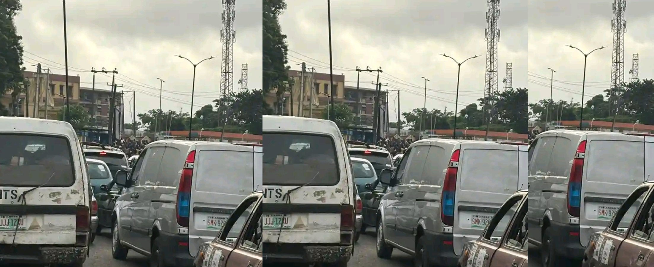 JUST IN: Commuters, Staff Left Stranded As Students Protest Renaming Of Polytechnic Ibadan